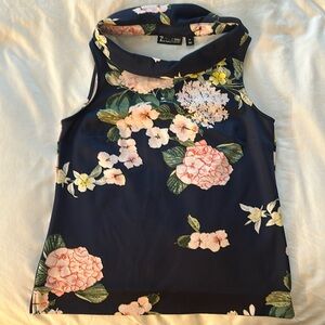 Business casual flower top